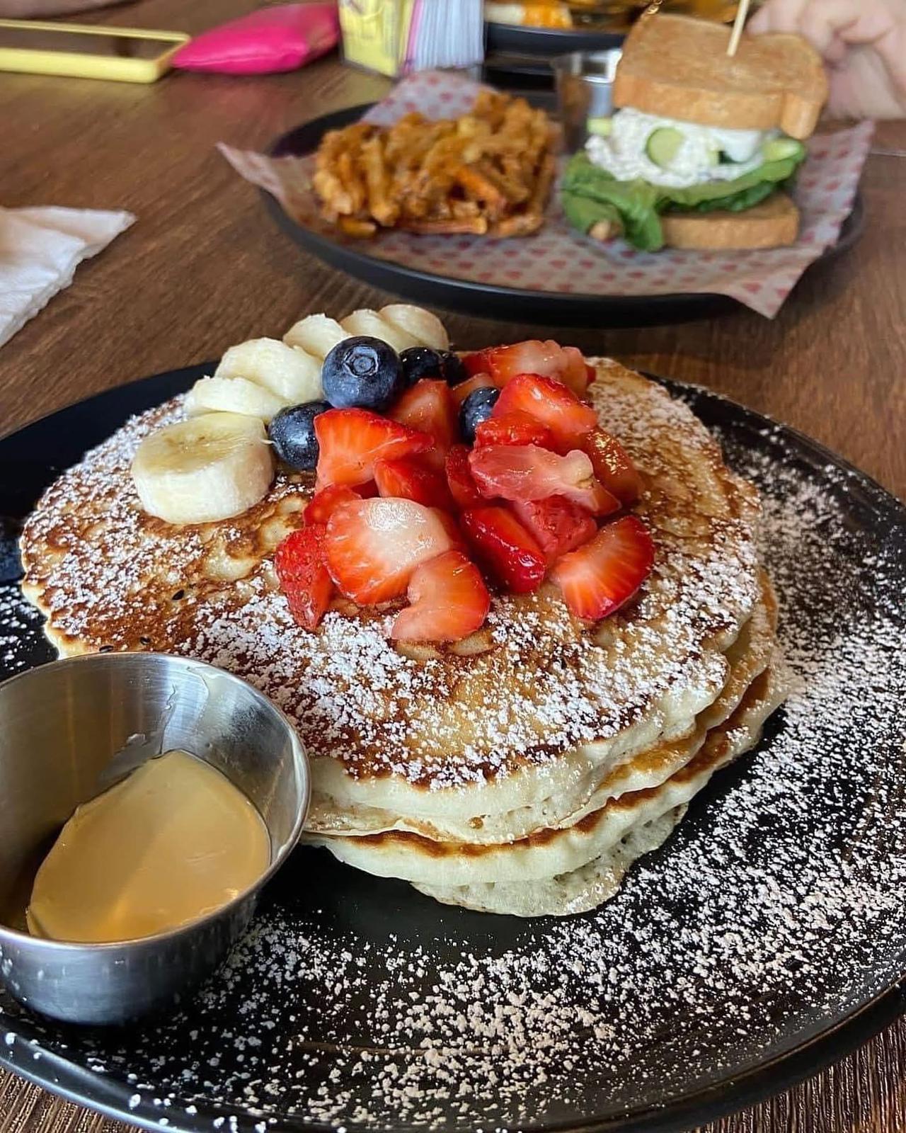 BLUEBERRY OR OATS PANCAKES