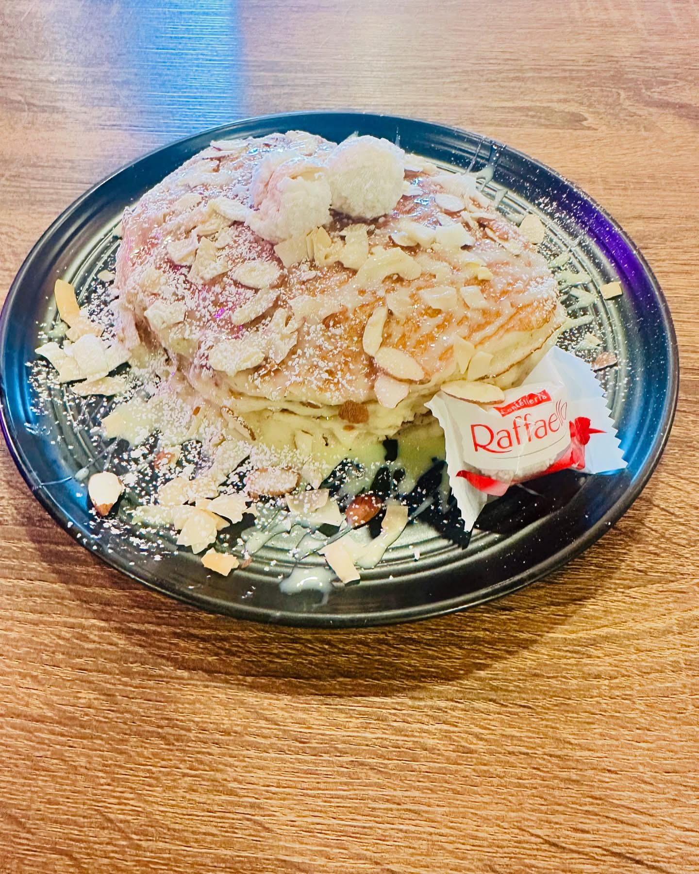 Almond Raffaello Pancake 